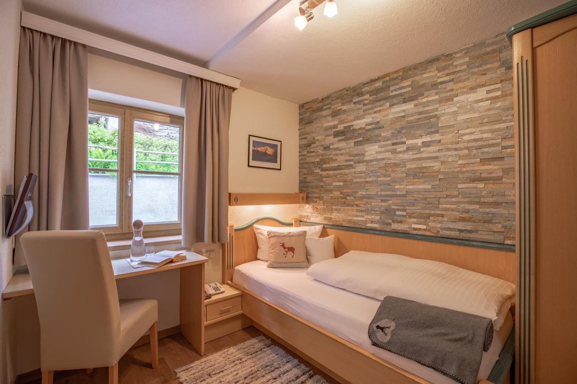 Patteriol Apart-Hotel-Garni Sankt Anton am Arlberg Buitenkant foto
